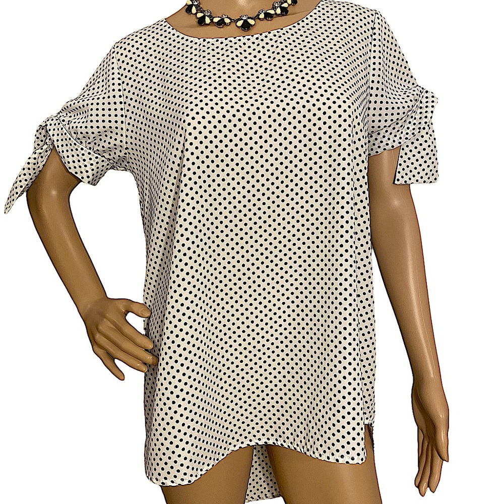 LES AMIS  | BLACK & WHITE POLKA DOT BLOUSE W BOW TIE SLEEVES  SZ M